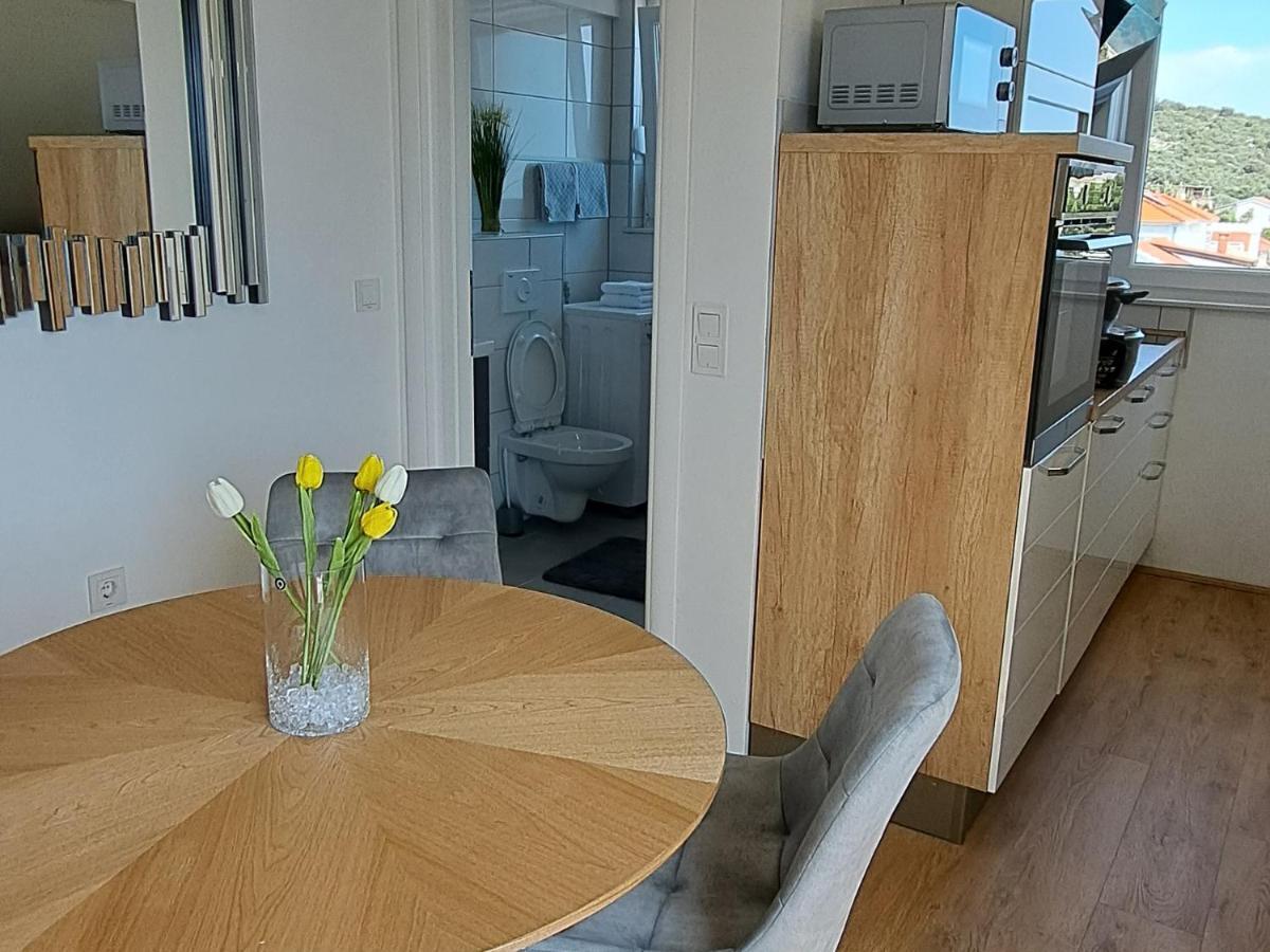 Apartment Kika Rogoznica (Sibenik-Knin)