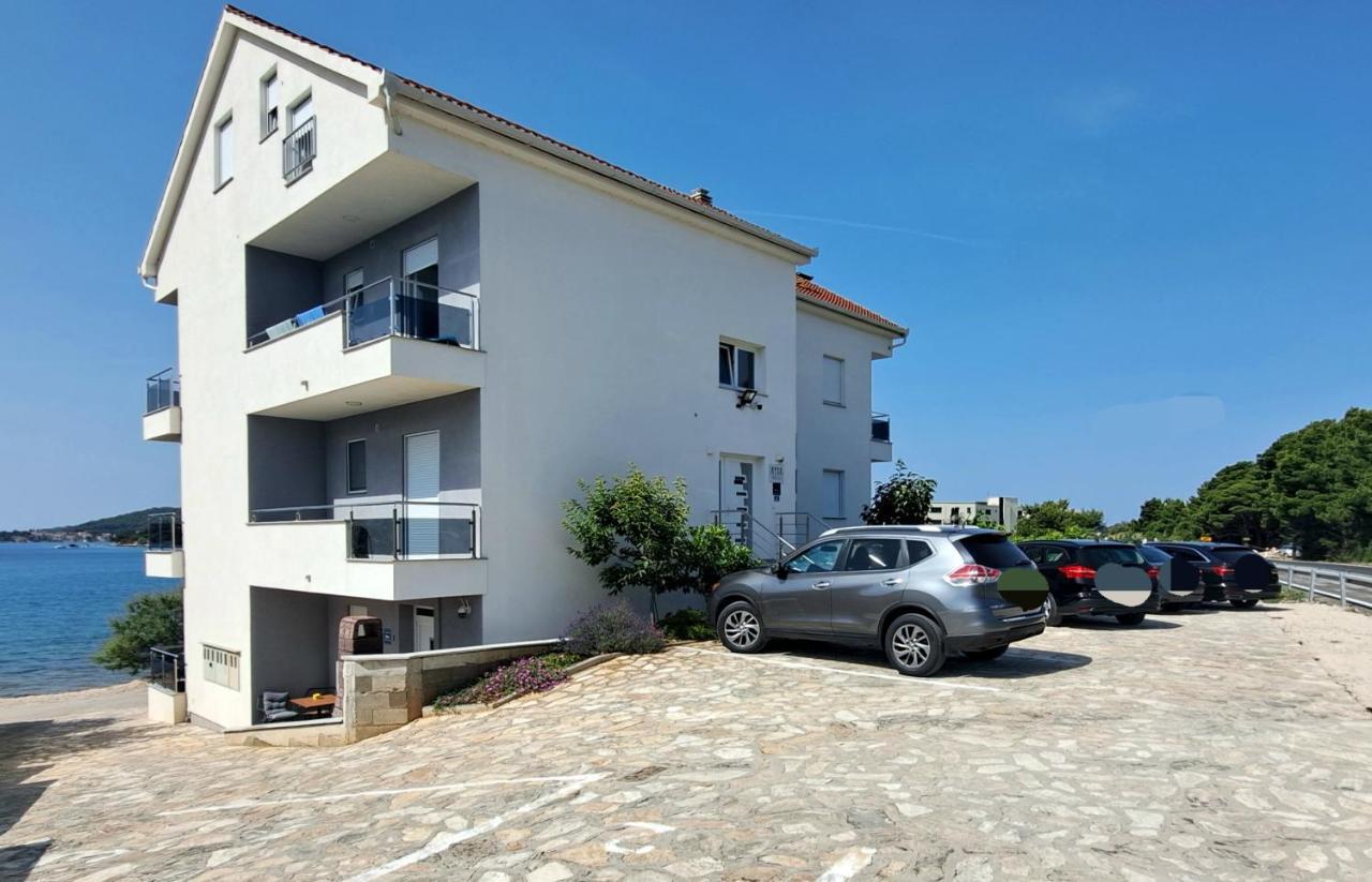 Apartment Kika *